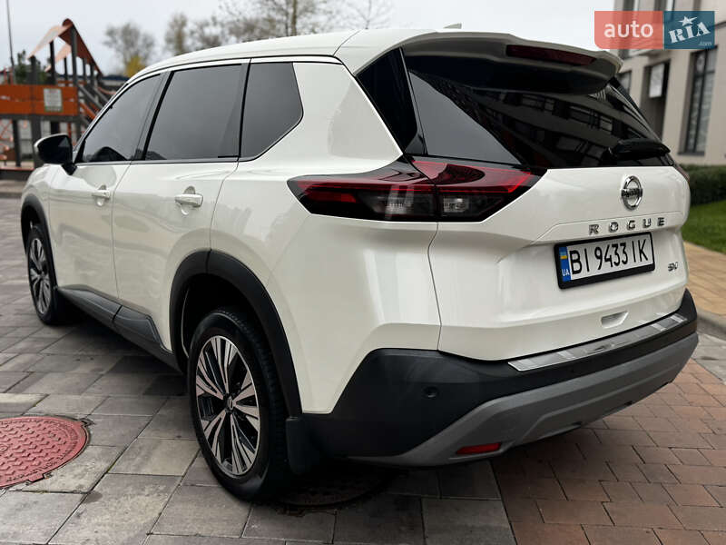 Внедорожник / Кроссовер Nissan Rogue 2021 в Киеве
