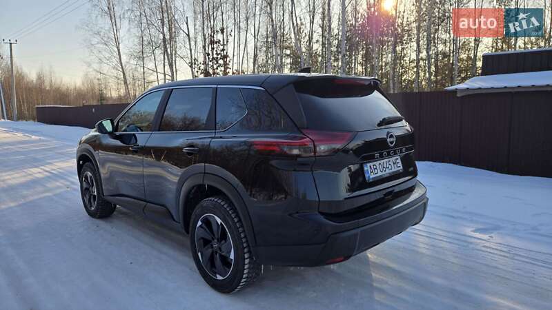 Внедорожник / Кроссовер Nissan Rogue 2024 в Виннице