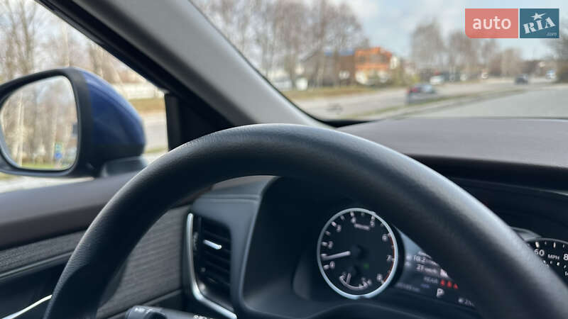 Внедорожник / Кроссовер Nissan Rogue 2021 в Белой Церкви