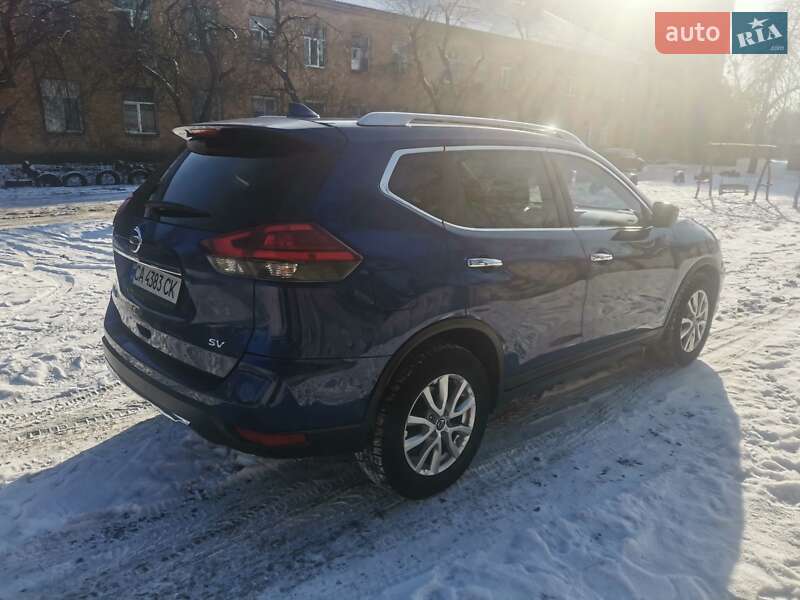 Внедорожник / Кроссовер Nissan Rogue 2016 в Черкассах