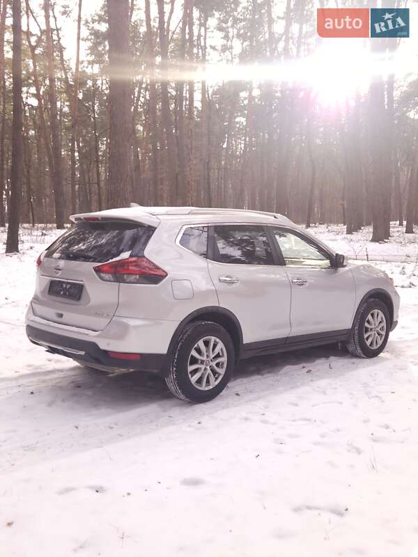 Внедорожник / Кроссовер Nissan Rogue 2018 в Сумах