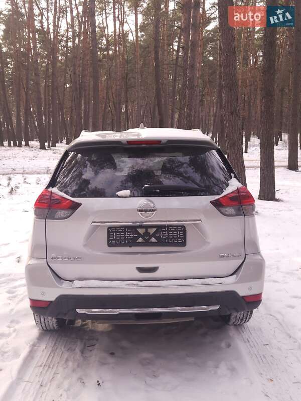 Внедорожник / Кроссовер Nissan Rogue 2018 в Сумах