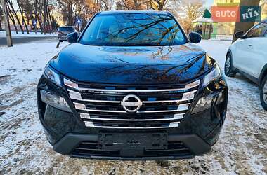Позашляховик / Кросовер Nissan Rogue 2024 в Полтаві
