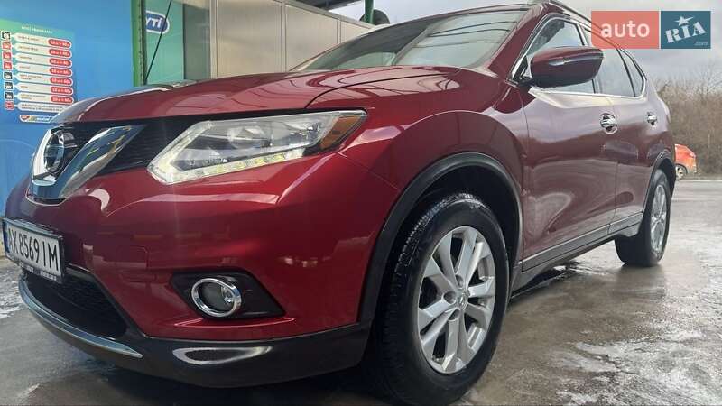 Внедорожник / Кроссовер Nissan Rogue 2015 в Ужгороде