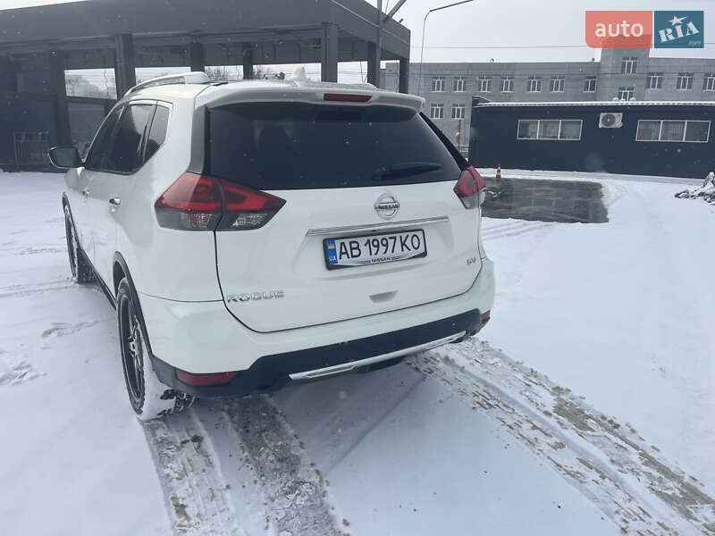 Внедорожник / Кроссовер Nissan Rogue 2018 в Виннице