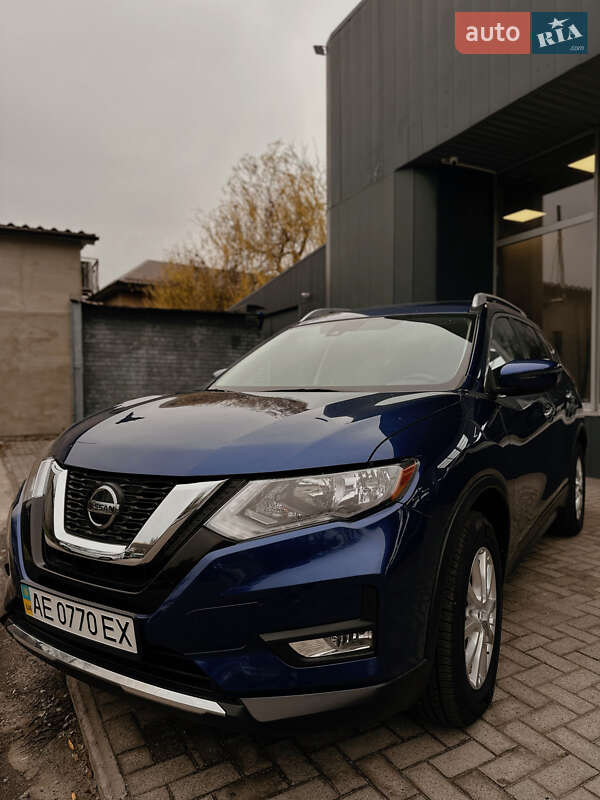 Внедорожник / Кроссовер Nissan Rogue 2019 в Днепре