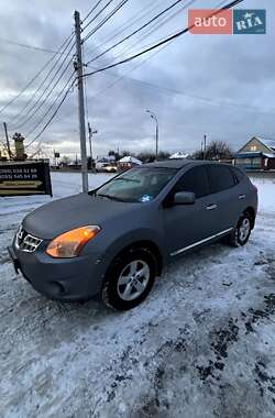 Внедорожник / Кроссовер Nissan Rogue 2013 в Киеве