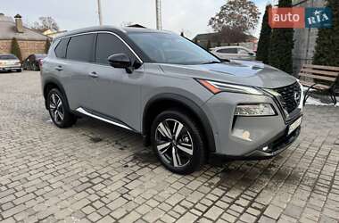 Внедорожник / Кроссовер Nissan Rogue 2023 в Кропивницком