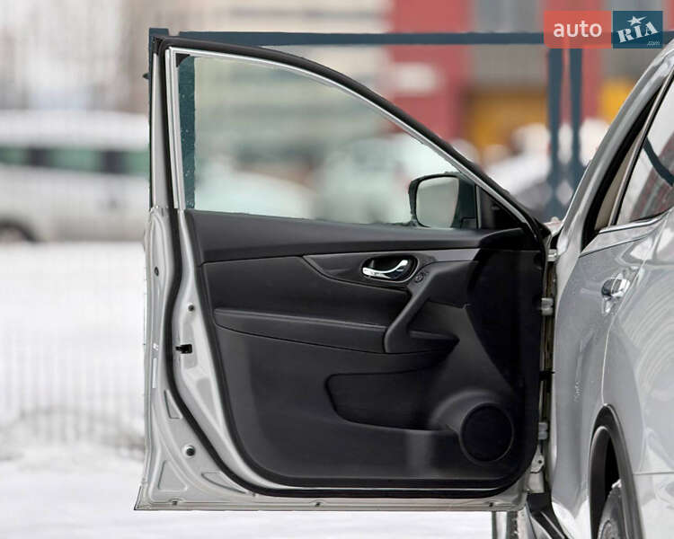 Внедорожник / Кроссовер Nissan Rogue 2018 в Киеве