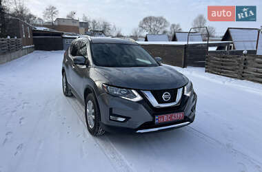 Позашляховик / Кросовер Nissan Rogue 2017 в Білій Церкві
