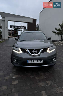 Внедорожник / Кроссовер Nissan Rogue 2015 в Ивано-Франковске