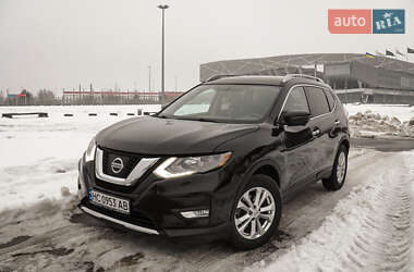 Позашляховик / Кросовер Nissan Rogue 2016 в Львові