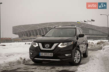 Позашляховик / Кросовер Nissan Rogue 2016 в Львові