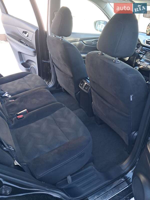 Внедорожник / Кроссовер Nissan Rogue 2015 в Виннице