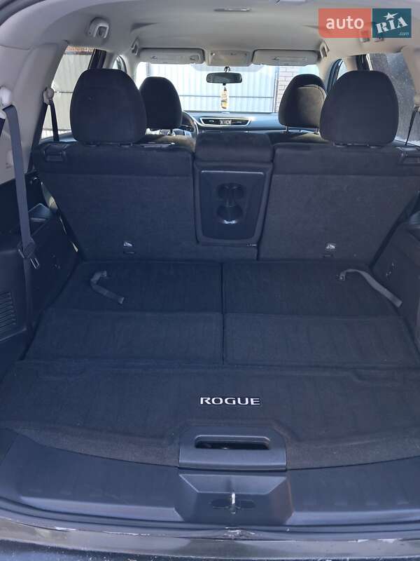 Внедорожник / Кроссовер Nissan Rogue 2015 в Виннице