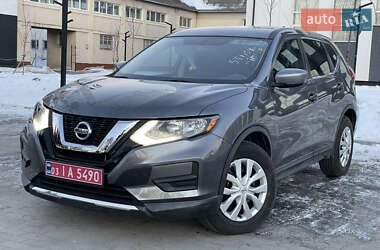 Внедорожник / Кроссовер Nissan Rogue 2017 в Луцке