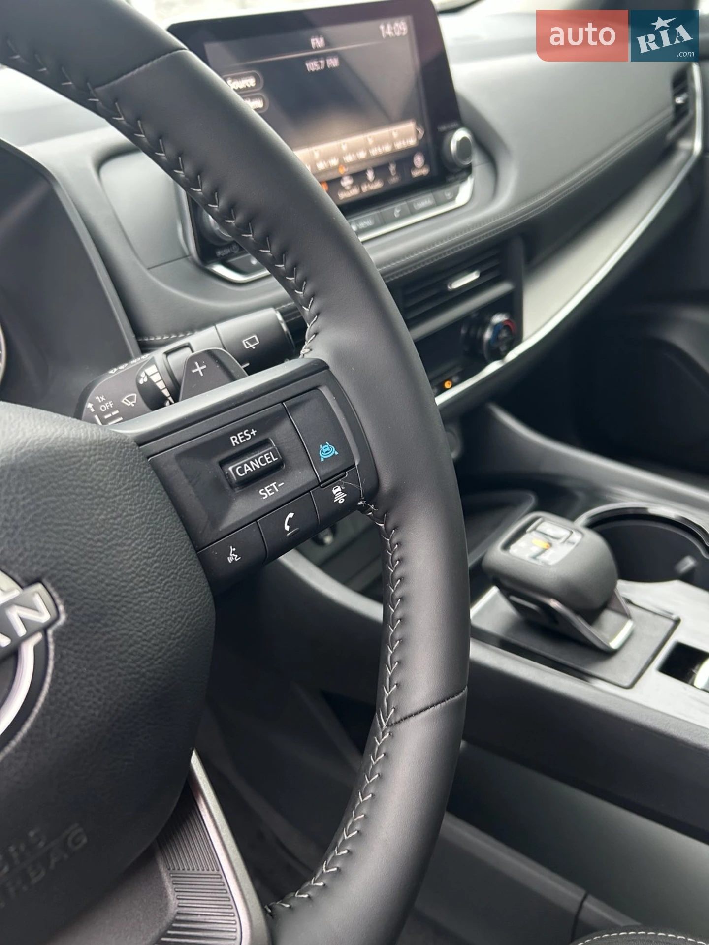 2025 Nissan Rogue - мініатюра 12