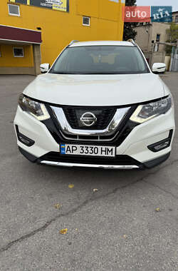 Внедорожник / Кроссовер Nissan Rogue 2017 в Запорожье