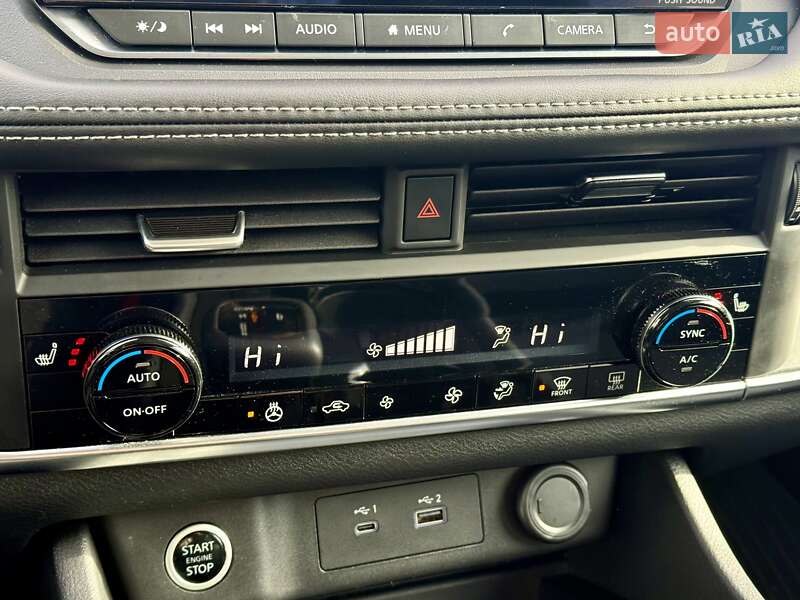 Внедорожник / Кроссовер Nissan Rogue 2022 в Харькове