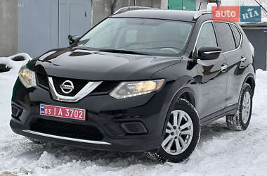 Внедорожник / Кроссовер Nissan Rogue 2015 в Киеве