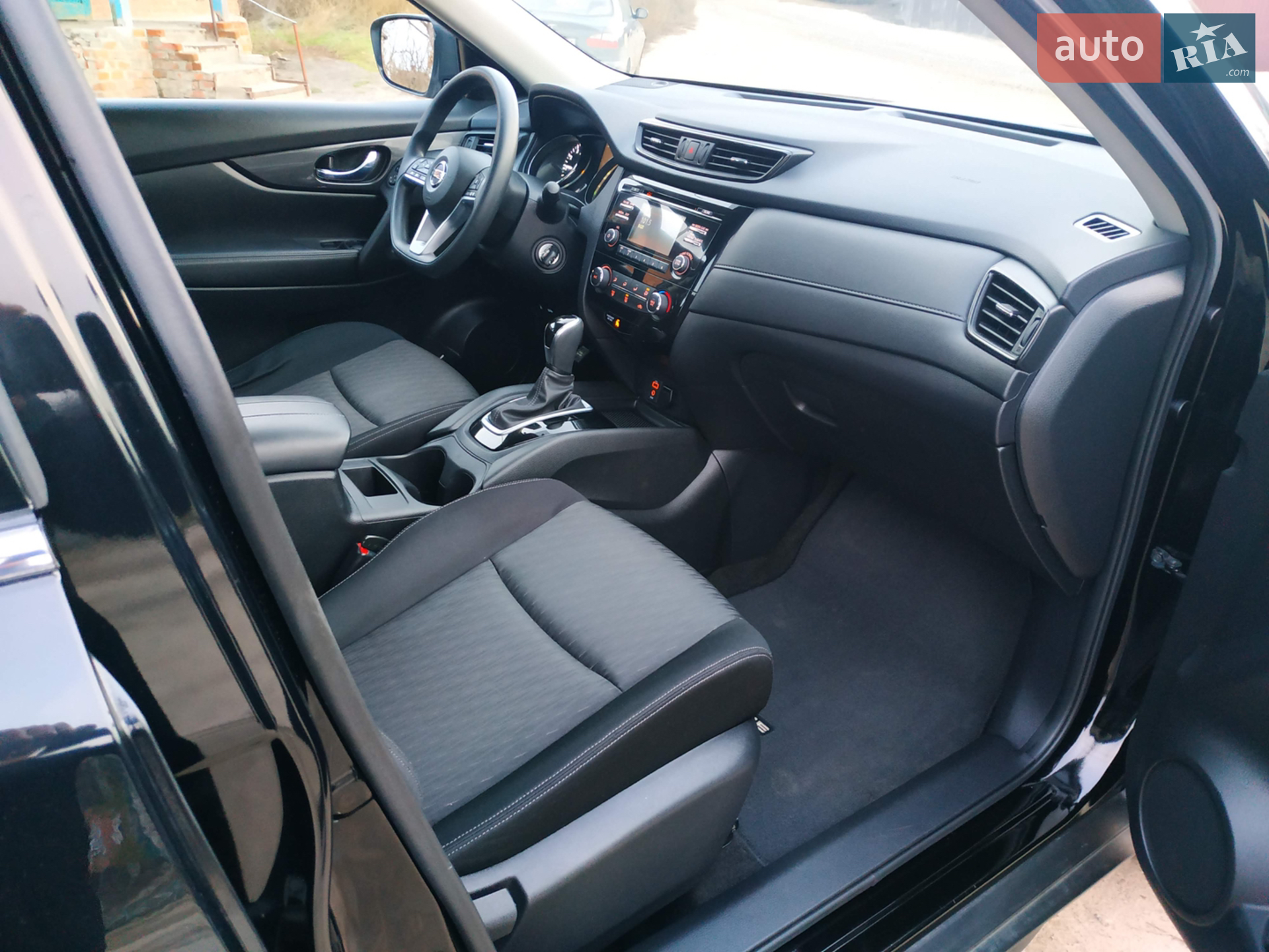 2017 Nissan Rogue - мініатюра 14