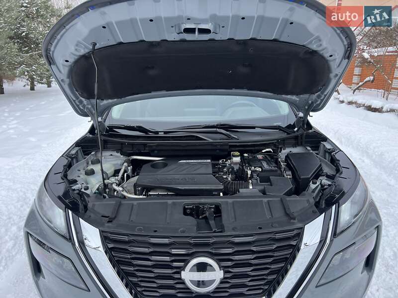 Внедорожник / Кроссовер Nissan Rogue 2023 в Киеве