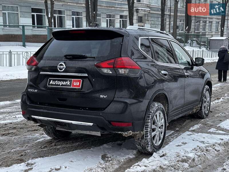Внедорожник / Кроссовер Nissan Rogue 2016 в Киеве