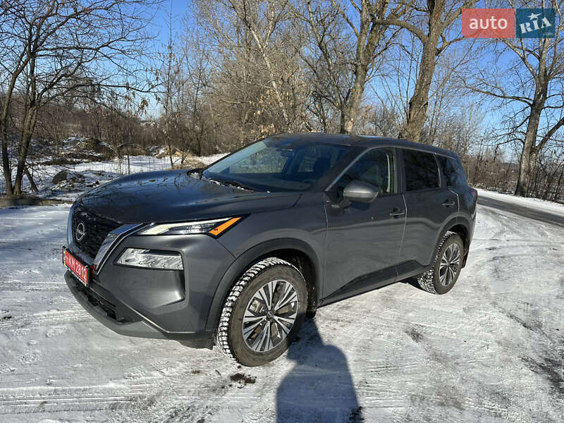 Внедорожник / Кроссовер Nissan Rogue 2023 в Кременчуге