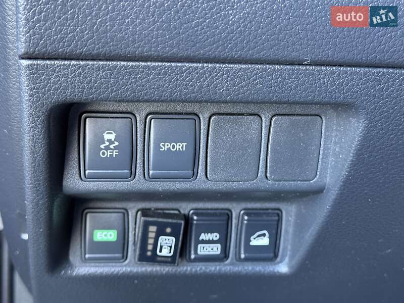 Внедорожник / Кроссовер Nissan Rogue 2015 в Одессе