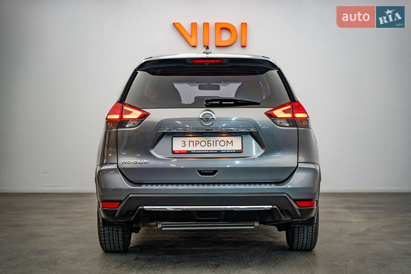 Внедорожник / Кроссовер Nissan Rogue 2016 в Киеве