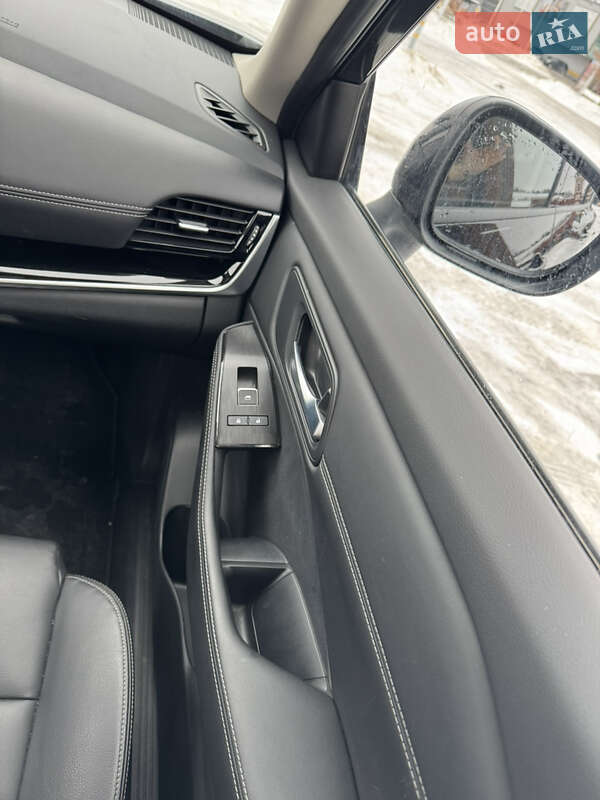 Внедорожник / Кроссовер Nissan Rogue 2024 в Киеве фото 31 Внедорожник / Кроссовер Nissan Rogue 2024 в Киеве