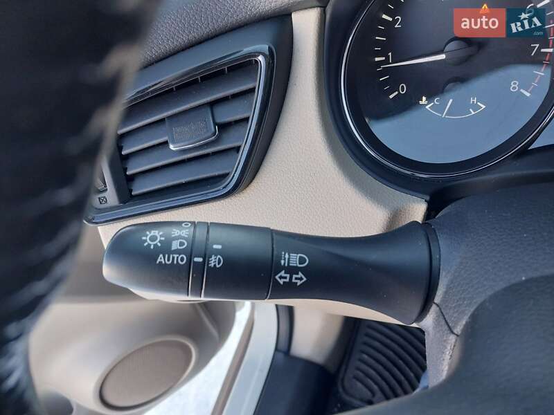 Внедорожник / Кроссовер Nissan Rogue 2018 в Киеве фото 16 Внедорожник / Кроссовер Nissan Rogue 2018 в Киеве