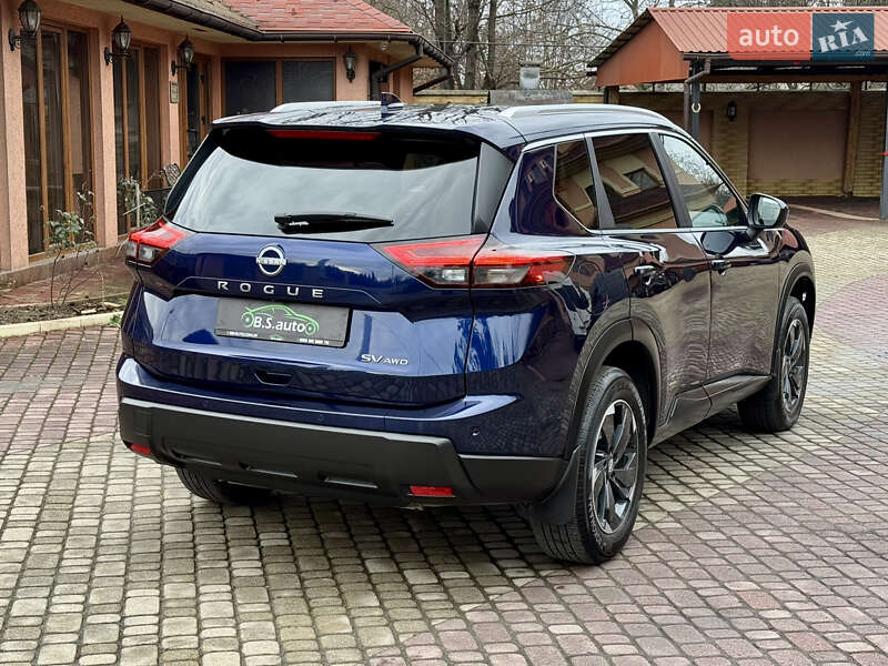 Внедорожник / Кроссовер Nissan Rogue 2024 в Мукачево