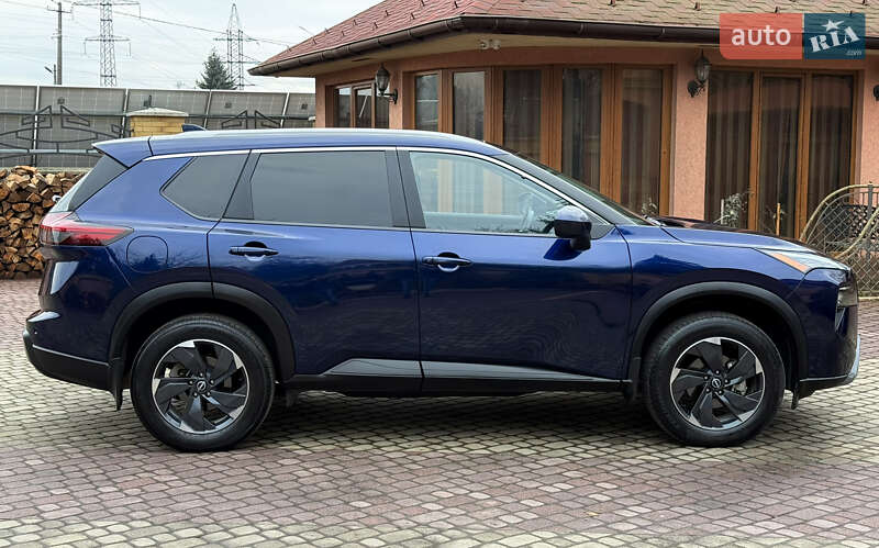 Внедорожник / Кроссовер Nissan Rogue 2024 в Мукачево