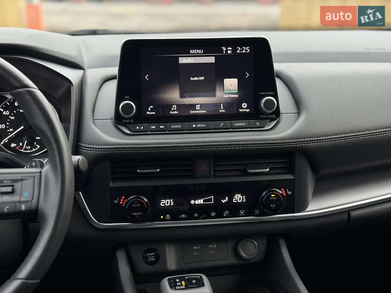 Внедорожник / Кроссовер Nissan Rogue 2024 в Мукачево