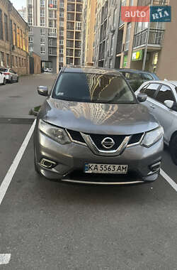 Внедорожник / Кроссовер Nissan Rogue 2014 в Киеве