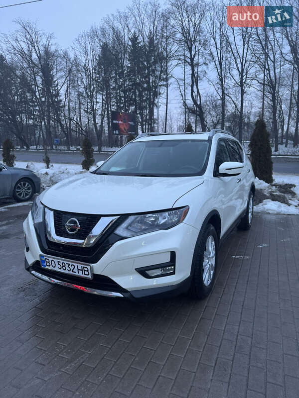 Внедорожник / Кроссовер Nissan Rogue 2017 в Тернополе фото 2 Внедорожник / Кроссовер Nissan Rogue 2017 в Тернополе