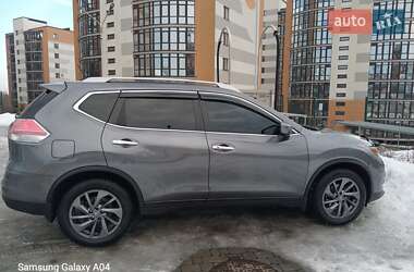 Внедорожник / Кроссовер Nissan Rogue 2016 в Ивано-Франковске