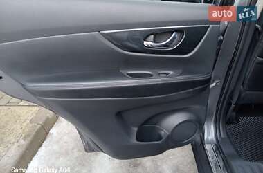 Внедорожник / Кроссовер Nissan Rogue 2016 в Ивано-Франковске