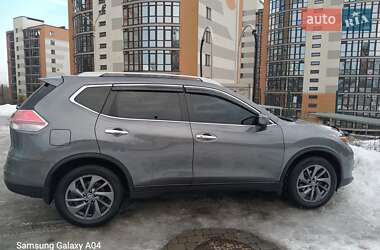 Внедорожник / Кроссовер Nissan Rogue 2016 в Ивано-Франковске