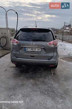 Внедорожник / Кроссовер Nissan Rogue 2016 в Ивано-Франковске