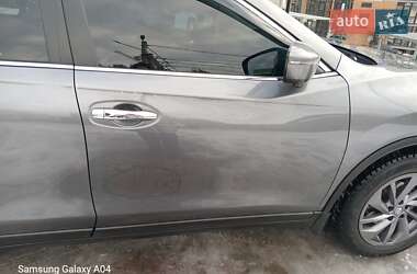 Внедорожник / Кроссовер Nissan Rogue 2016 в Ивано-Франковске