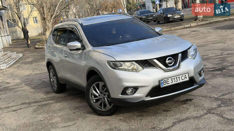 Внедорожник / Кроссовер Nissan Rogue 2015 в Очакове