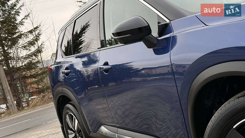 Внедорожник / Кроссовер Nissan Rogue 2023 в Дрогобыче