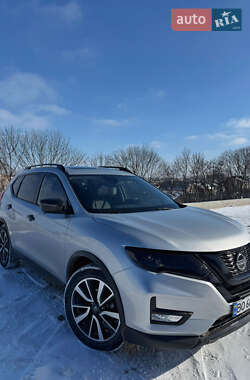 Внедорожник / Кроссовер Nissan Rogue 2018 в Тернополе