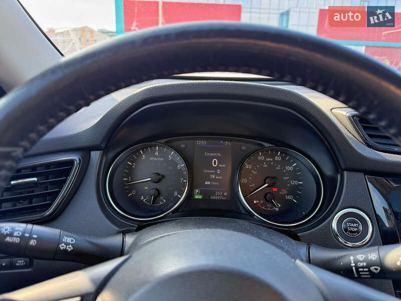 Внедорожник / Кроссовер Nissan Rogue 2018 в Тернополе