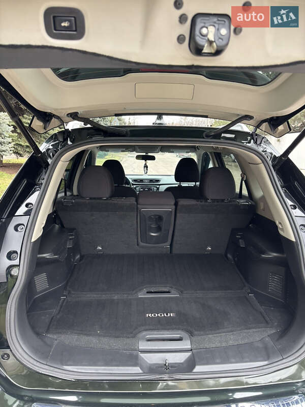 Внедорожник / Кроссовер Nissan Rogue 2018 в Запорожье