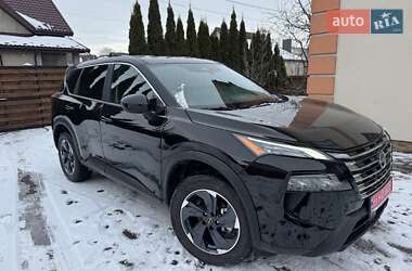 Внедорожник / Кроссовер Nissan Rogue 2024 в Нововолынске