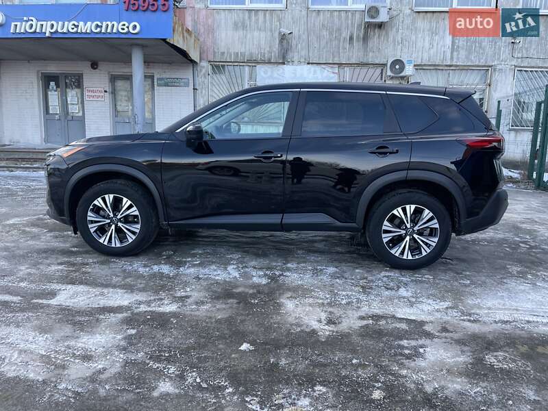 Внедорожник / Кроссовер Nissan Rogue 2023 в Сумах