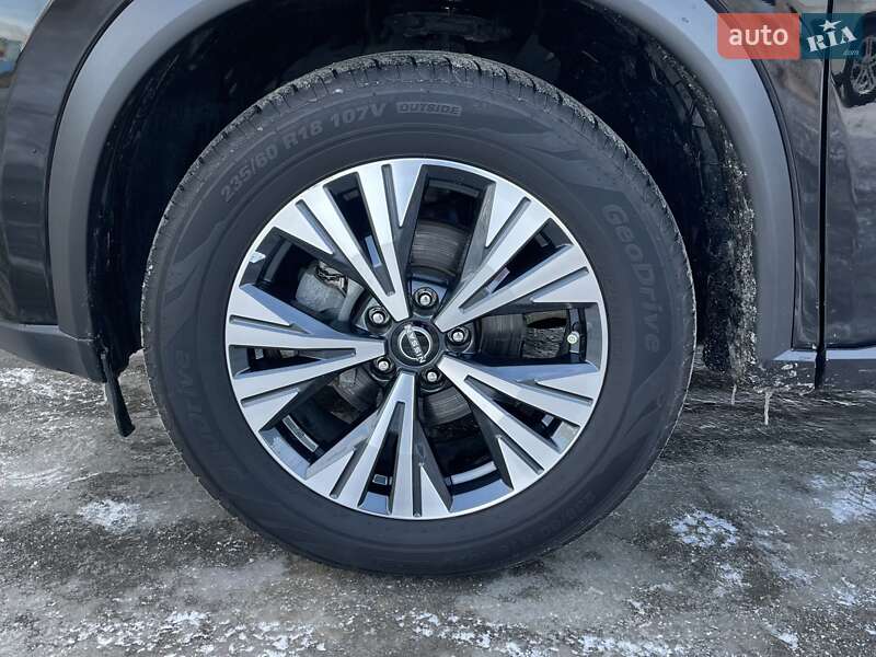 Внедорожник / Кроссовер Nissan Rogue 2023 в Сумах